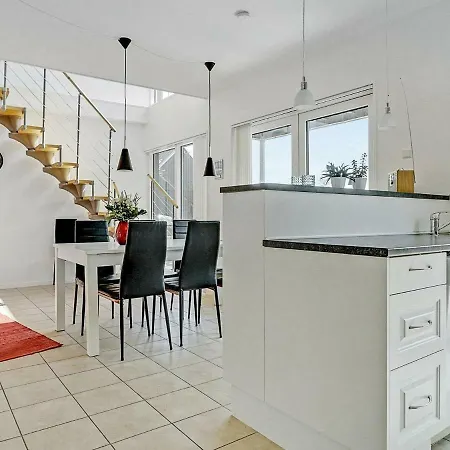 Dom wakacyjny Three-bedroom Holiday In Afarnes Nordenbro Vesteregn