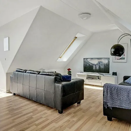 Three-bedroom Holiday In Afarnes Nordenbro Vesteregn